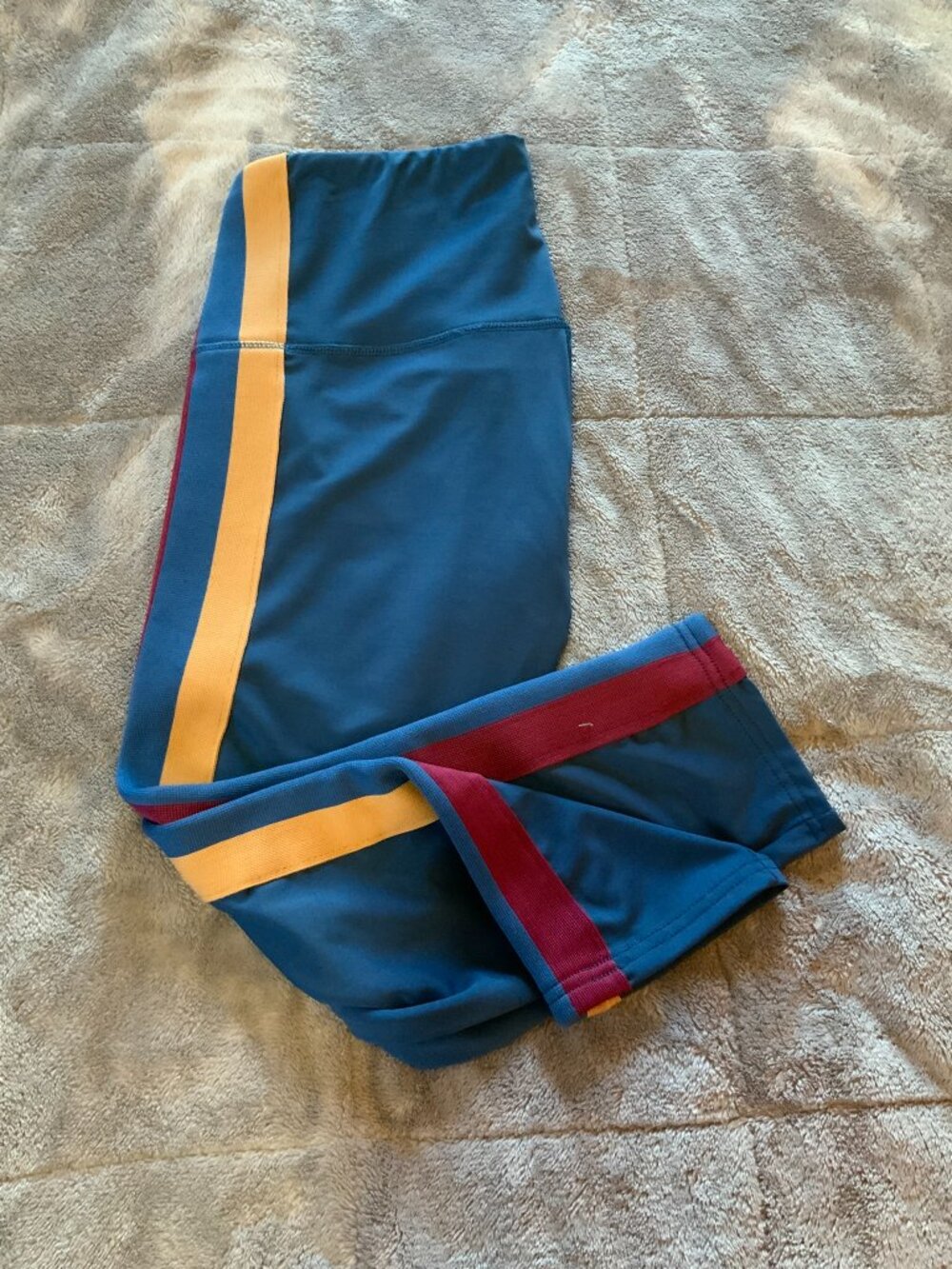 BSP Women's Junior Size M Teal Cropped Leggings w/Maroon & Yellow Stripes (1324)